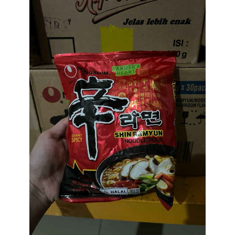 

Nongshim shin ramyun spicy mushroom 120 gr