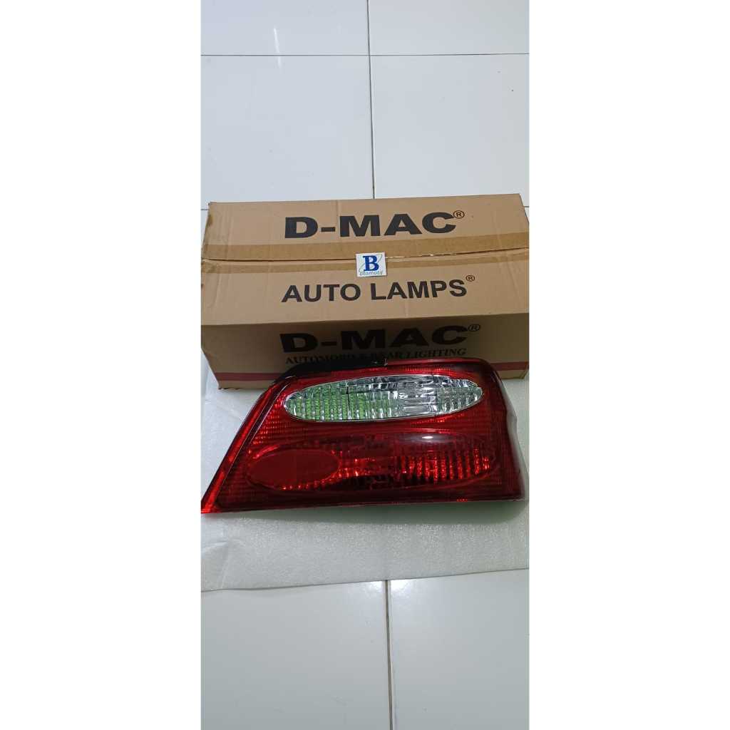 Lampu stop Belakang Mobil soluna