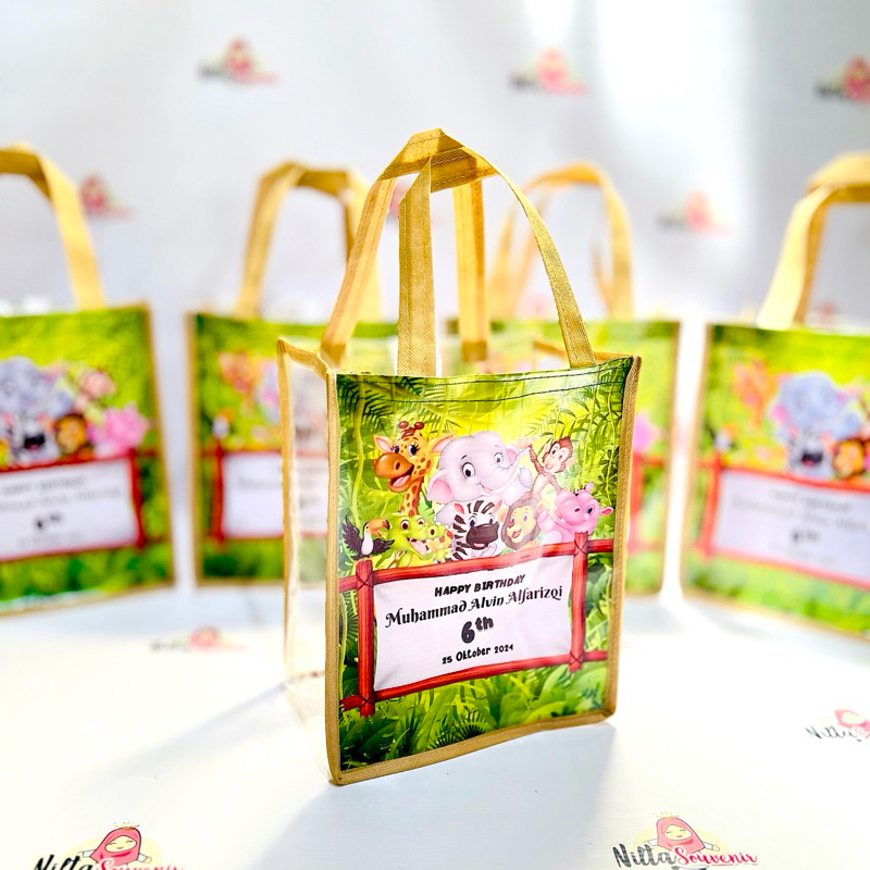 

Tas Souvenir Ulang Tahun Snack Ultah Anak Mika Transparan Terbaru Masuk Box KFC Bebas Custom Gambar