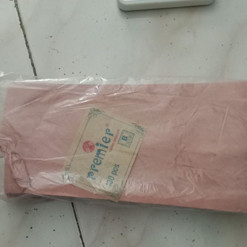 

amplop premier B 1 pak isi 100