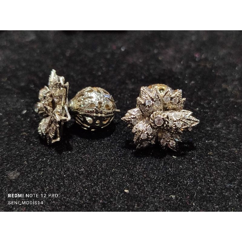 Giwang Diamond Tanam super/subeng diamond/anting/giwang tusuk