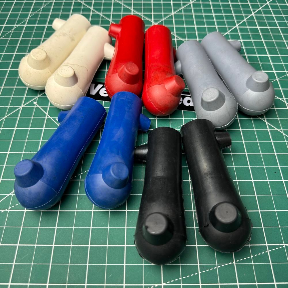 Sepatu Standar Tengah Karet Vespa Super Sprint VBB