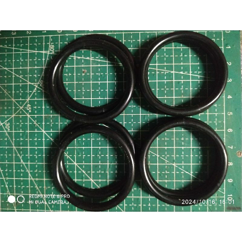 Ban miniatur motor isi 10 pcs (5 pasang)