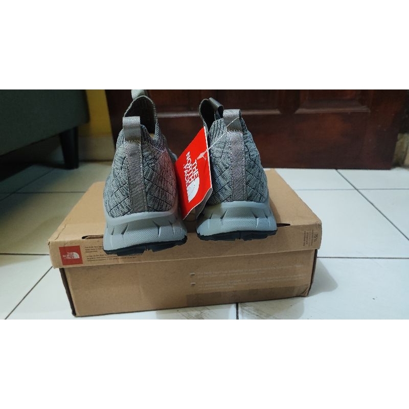 sepatu slip on the North face shoes size 45