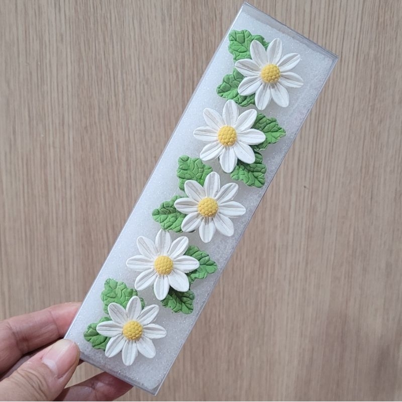

[osheba] gumpaste bk bunga Daisy tanpa kawat
