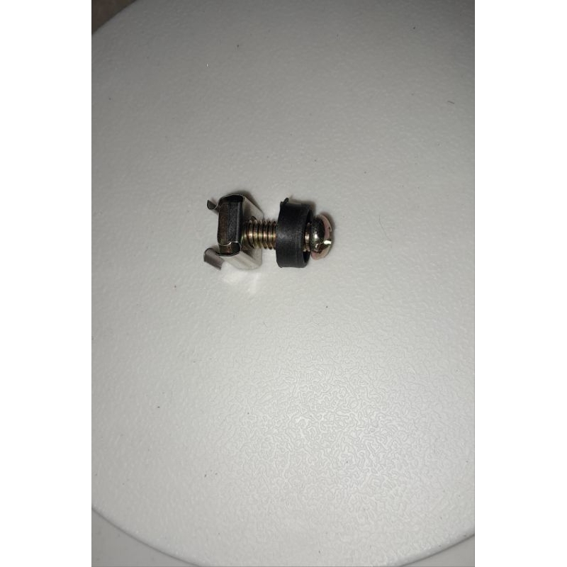 BAUT RACK HARDCASE "1 BAUT, 1 RING PLASTIK, 1 MUR"