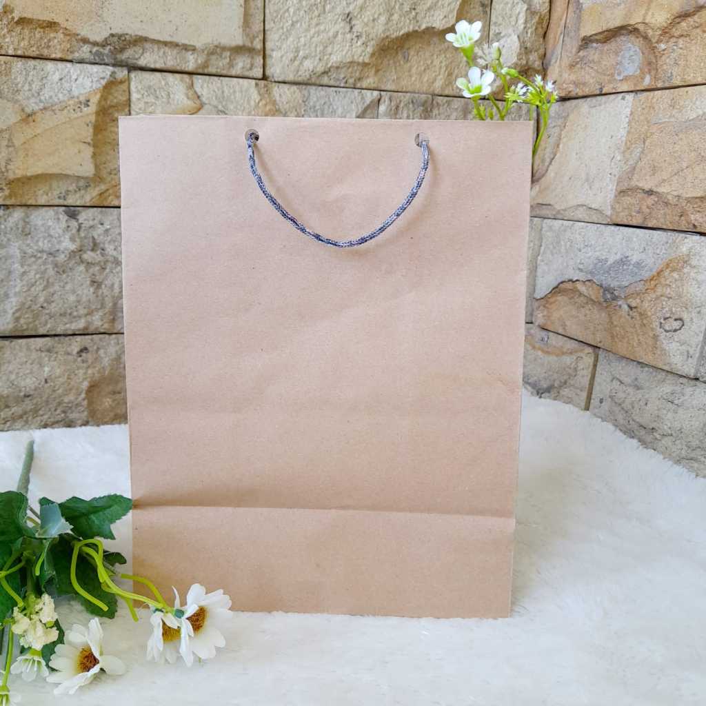 

JAVA STORE | PAPERBAG KERTAS UK 20X10X25 POLOS DAN SABLON