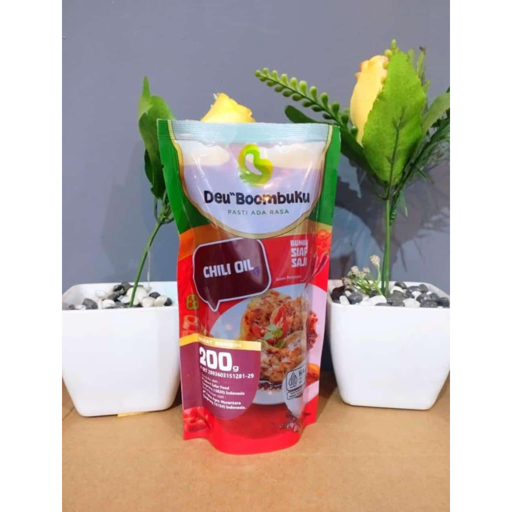 

CHILI OIL SAUCE DEU BOOMBUKU - SAUS MINYAK CABAI - SAUS CHILI OIL PEDAS BUMBU MASAK