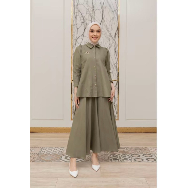 Letisha One Set Wearing Klamby [PRELOVED]