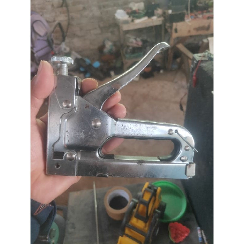 

steples tembak 3 in 1 molar( tidak bisa cek)