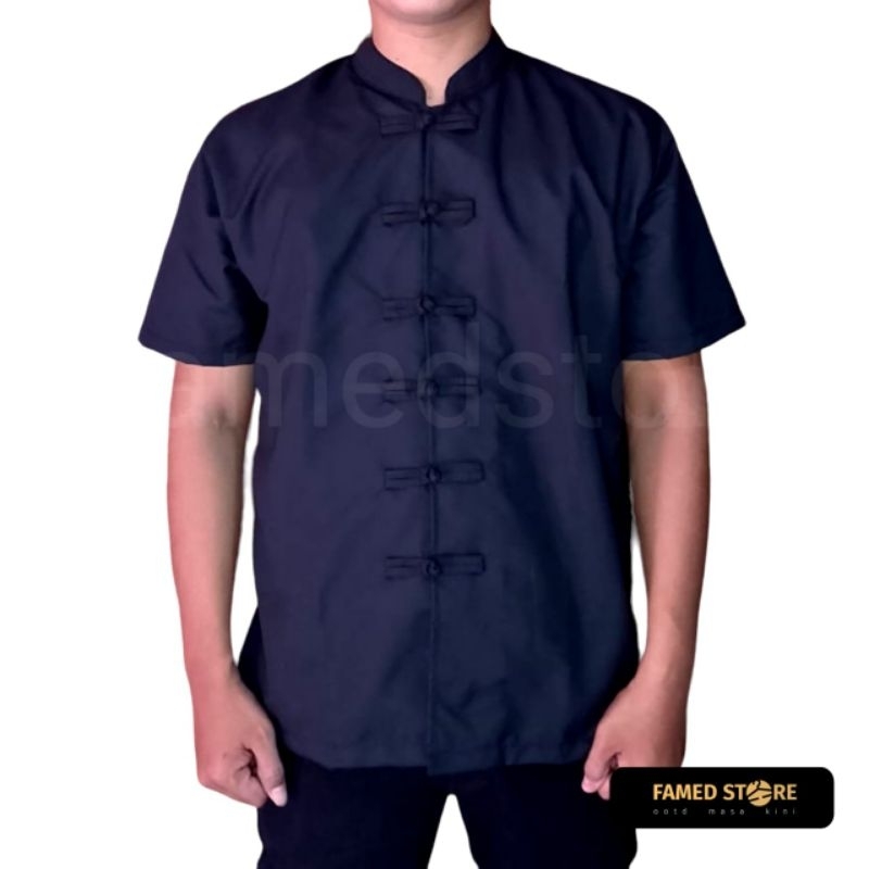 kemeja / koko cheongsam pria lengan pendek warna hitam