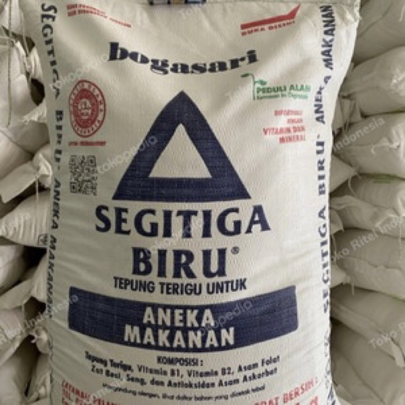 

TEPUNG TERIGU SEGITIGA BIRU REPACK 1KG