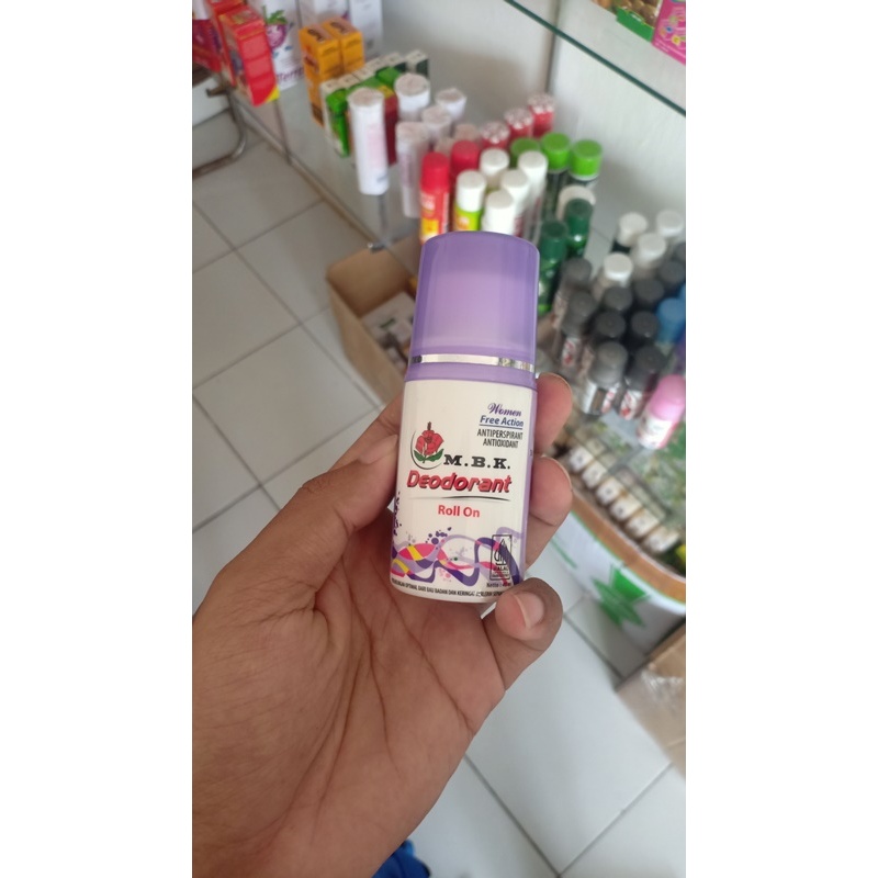 

(BPOM) MBK Deodorant Roll On 40 ml Penghilang Bau Badan Wangi Awet Seharian