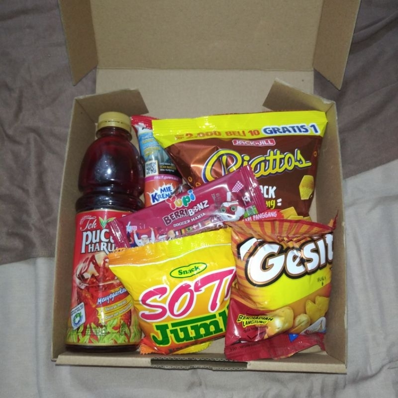 

Snack Gift Box