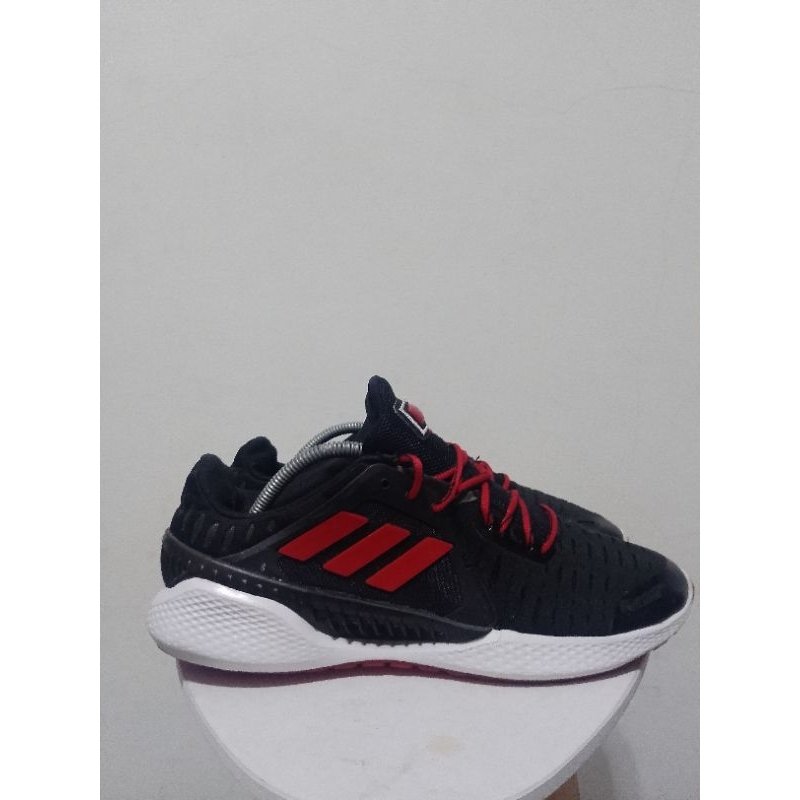Sepatu Second Branded 4D1D45 Climacool Size 44 ⅔ Hitam merah.Sneakers Pria & Wanita