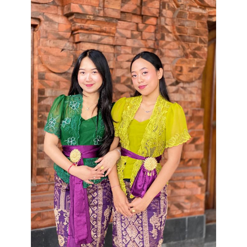 kebaya sifon bodir lengan pendek