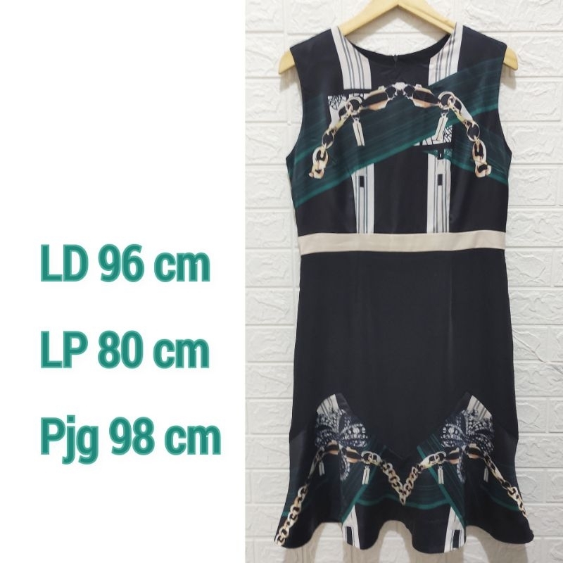 Dress pesta duyung kutungan hitam