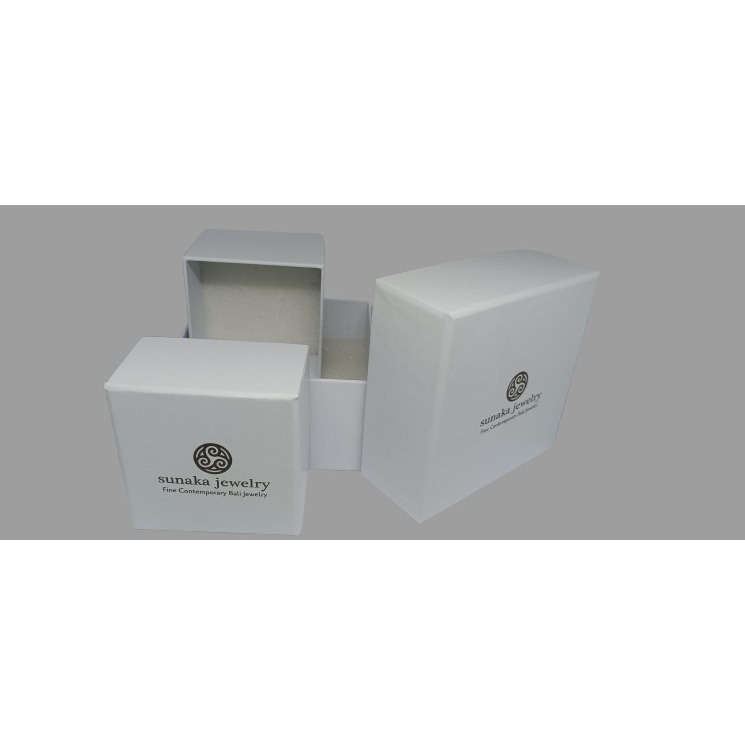 

Box Sunaka Jewelry Kecil dan Besar