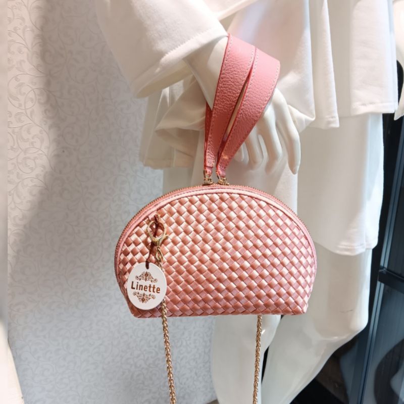 Linette anne clutch/ anne pouch/ clutch anyam/ pouch anyam/ slingbag anyam/ crossbodybag wanita