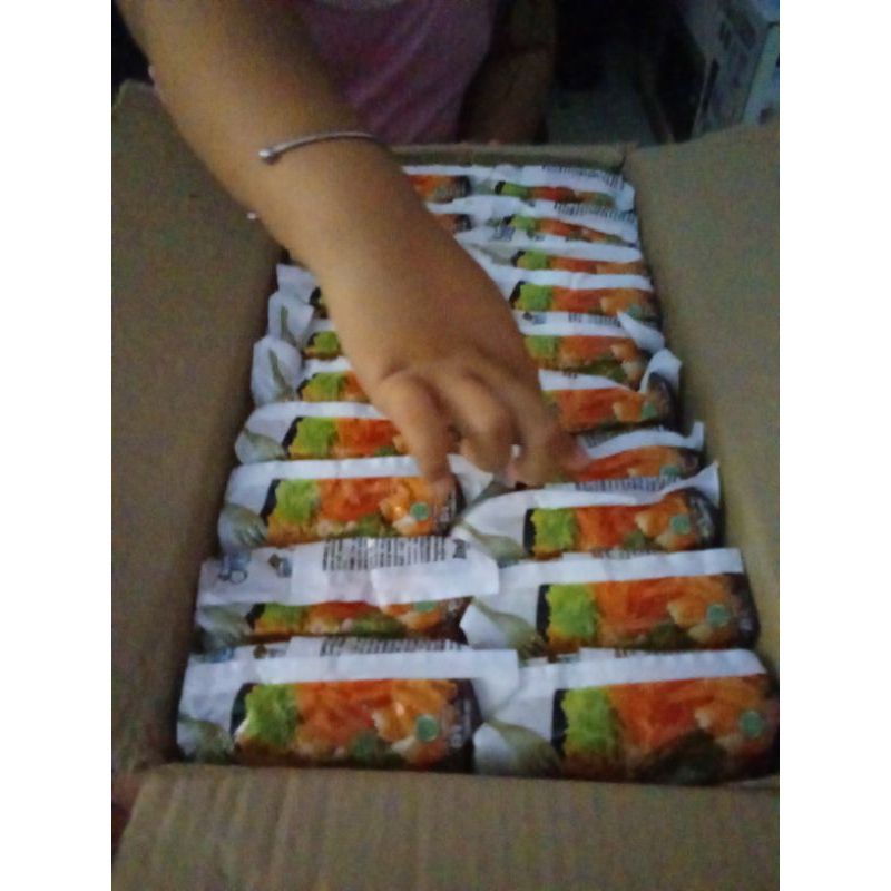 

Indomie goreng 1 Dus isi 40