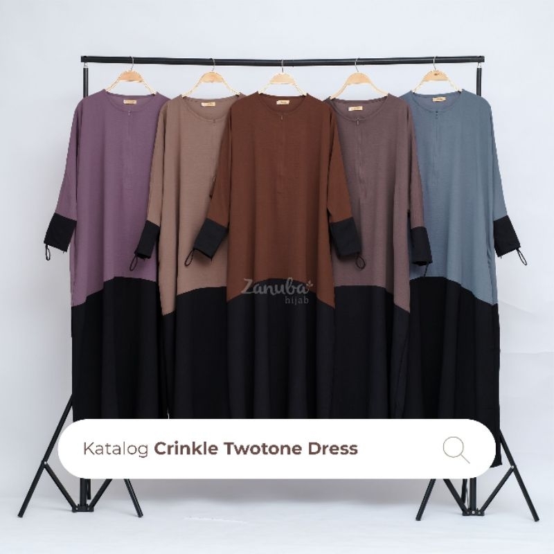 Crinkle Twotone Dress by Zanuba