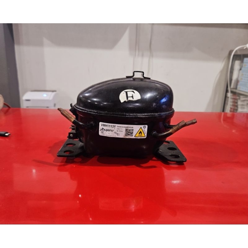 KOMPRESOR 1/4PK INVERTER KULKAS 2 PINTU VMH1113Y
