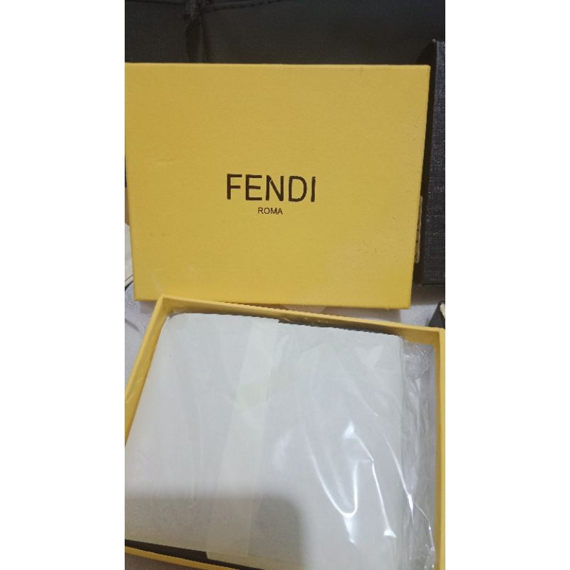 dompet fendi