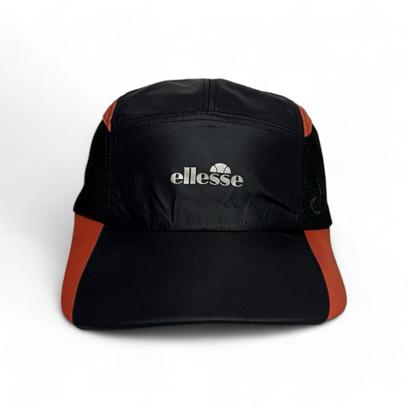 topi ellese