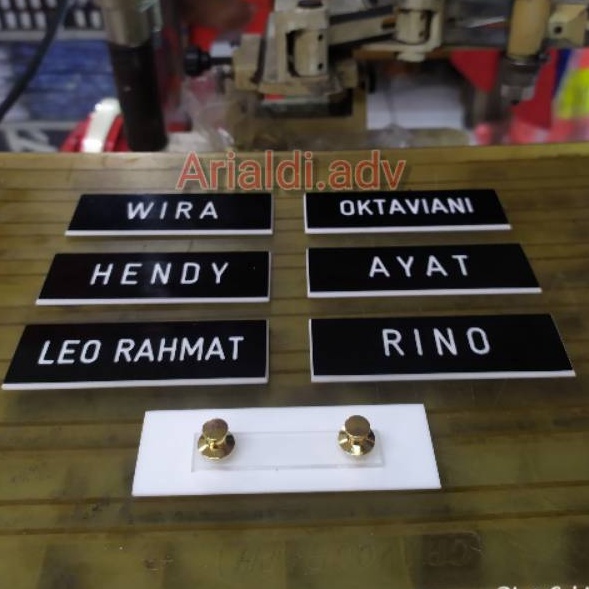 

Price Papan nama dada grafir PDH TNIPOLRI PAKU JAMBU
