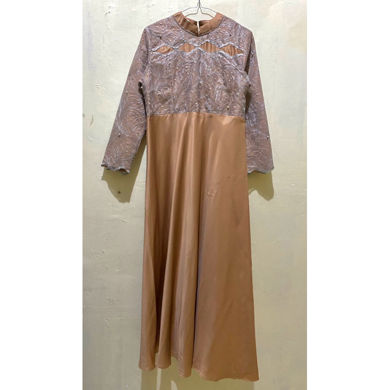 Baju Dress Kondangan Nude Preloved