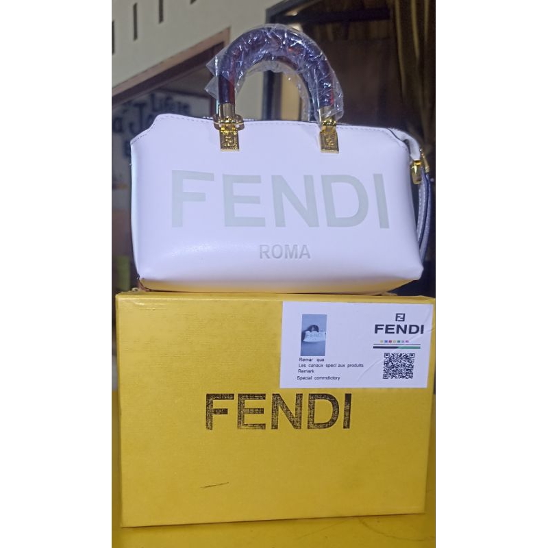 TAS WANITA FENDI