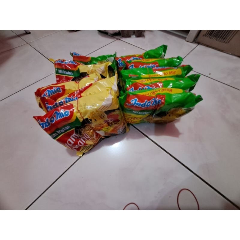

mie instan paketan isi 10 pcs