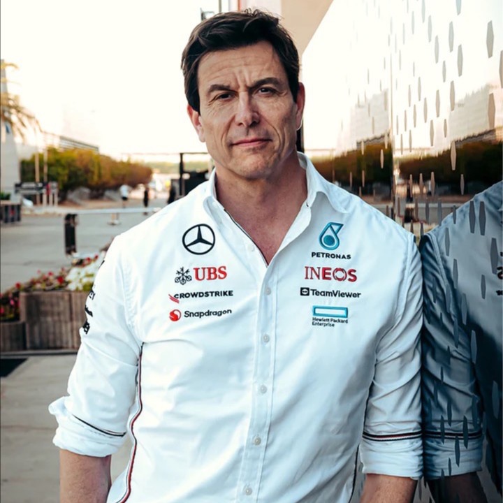 Mercedes-AMG F1 2024 Mens Team Long Sleeve Shirt White. Kemeja Pria FORMULA 1