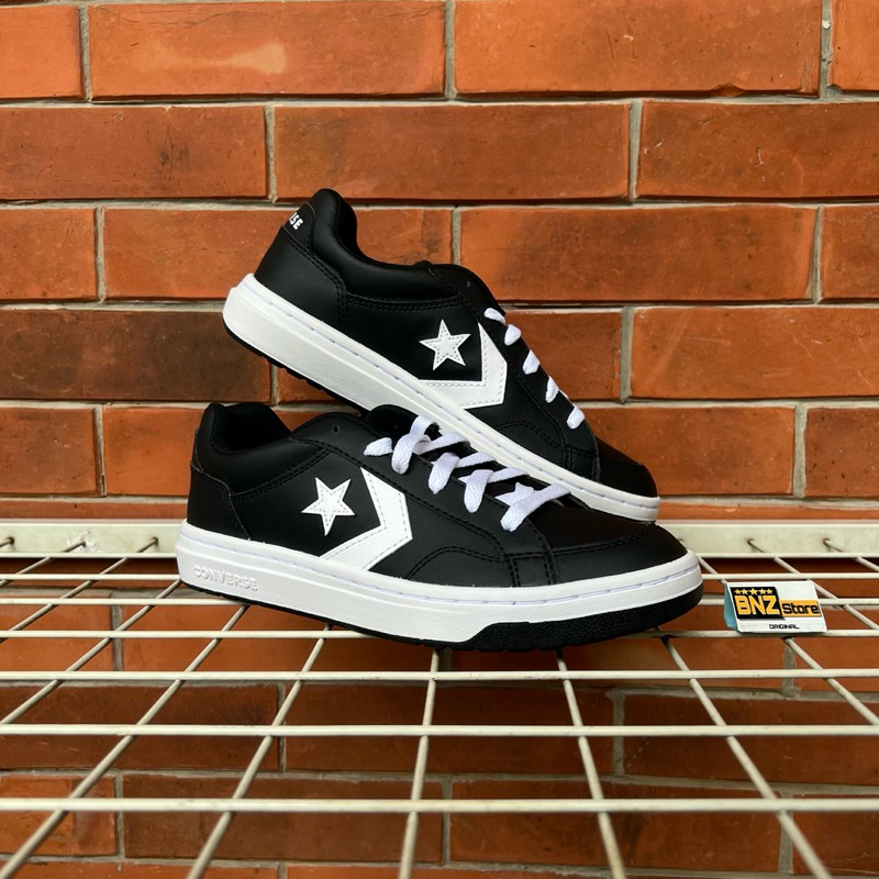 Sepatu Sneakers Unisex Converse Pro Blaze V2 Black/White/Black