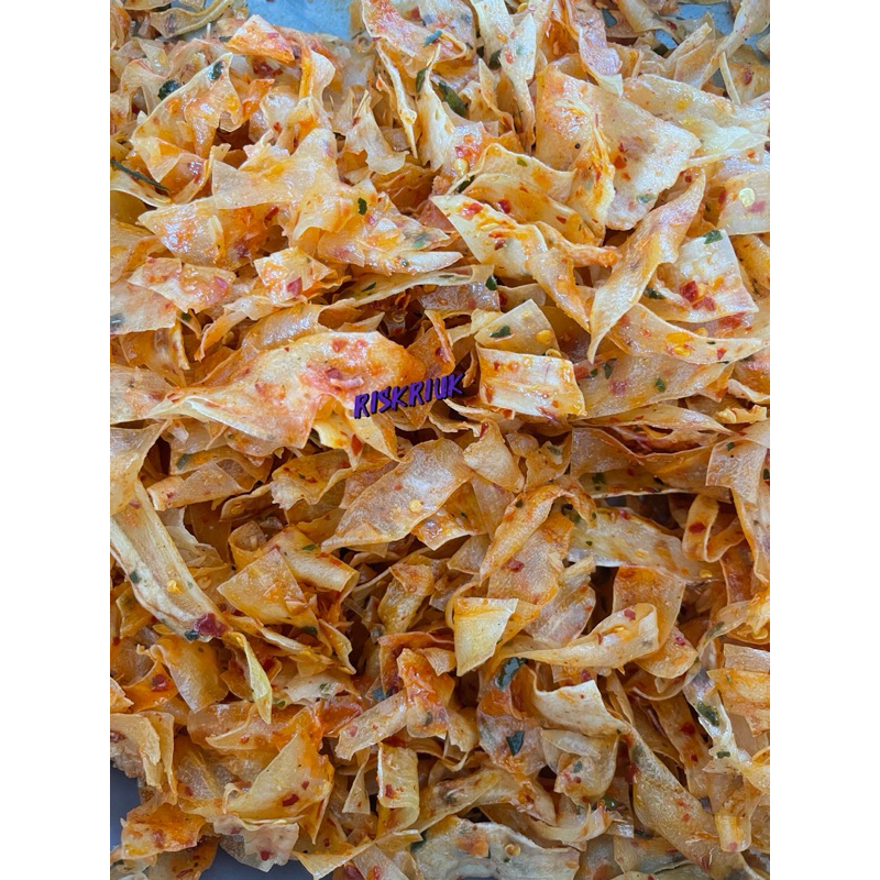 

KERIPIK SINGKONG KRIWIL 1kg/ KERIPIK SINGKONG KRIWIL PEDAS DAUN JERUK/KRIPSET JADUL