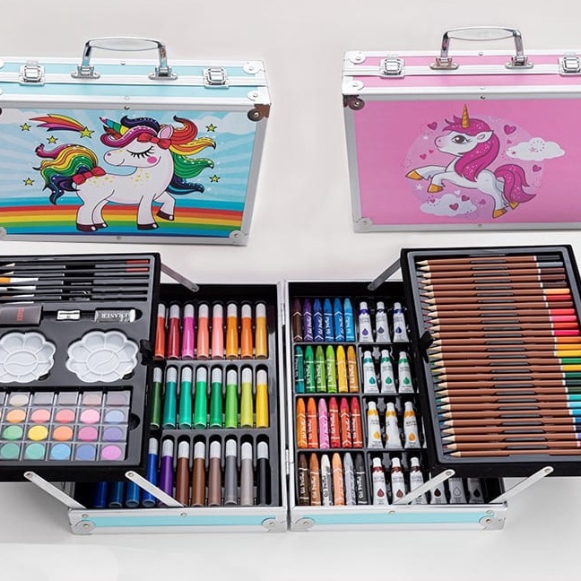 

KP8 WE Crayon Set 145pcs Koper Alumum Besi Krayon Pensil Warna 145 Pcs Box Alat Lukis Anak Koper Set