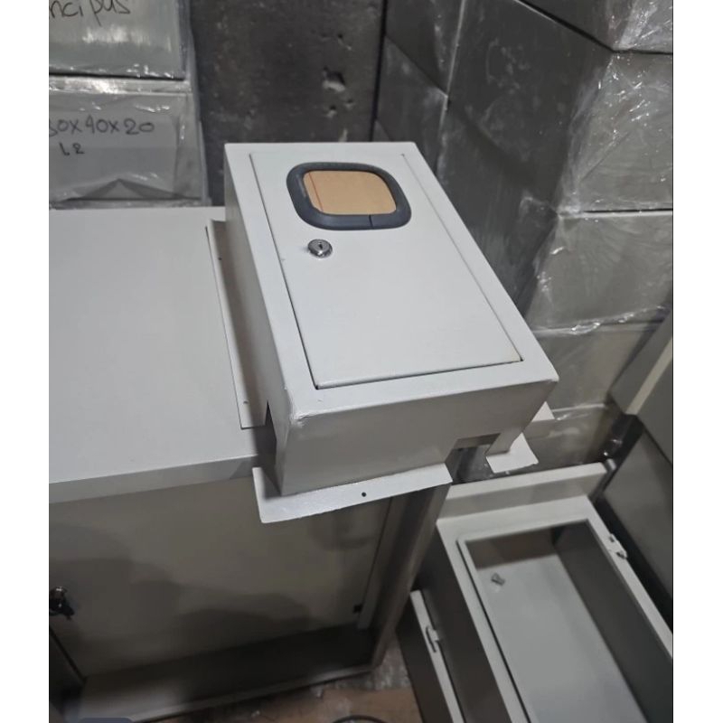 Box panel meteran listrik kwh 33x21x11