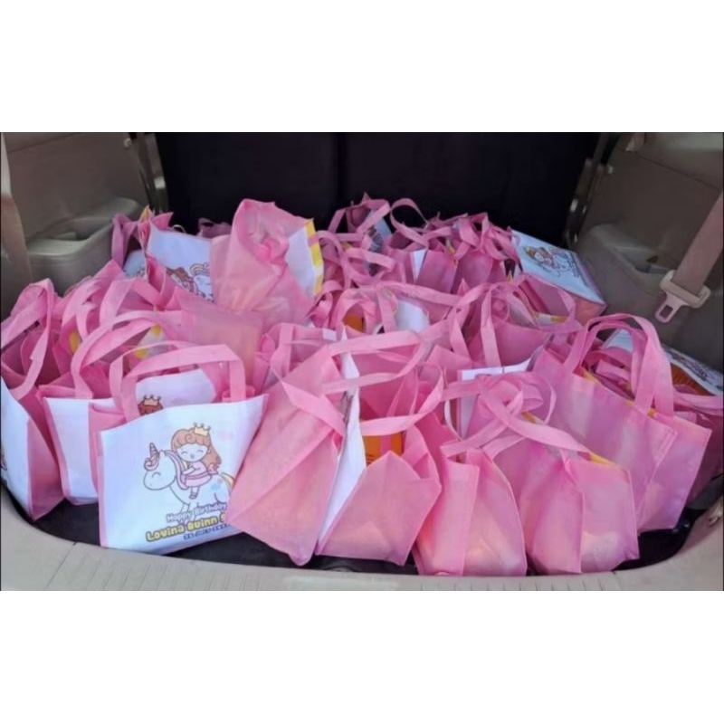 

BISA COD free desain TAS ULTAH ANAK TAS SOUVERNIR TAS SPONBUN