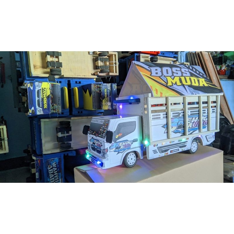 Miniatur Truck Oleng Kayu Jumbo Panjang 58Cm Pintu Belakang Bisa Dibuka