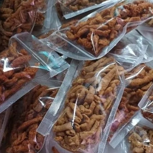 

Kripik Usus krispi 100gr /makanan ringan / Snack Mbanana