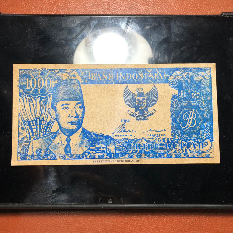 Uang Kertas Soekarno 1000 Rupiah biru Melengkung