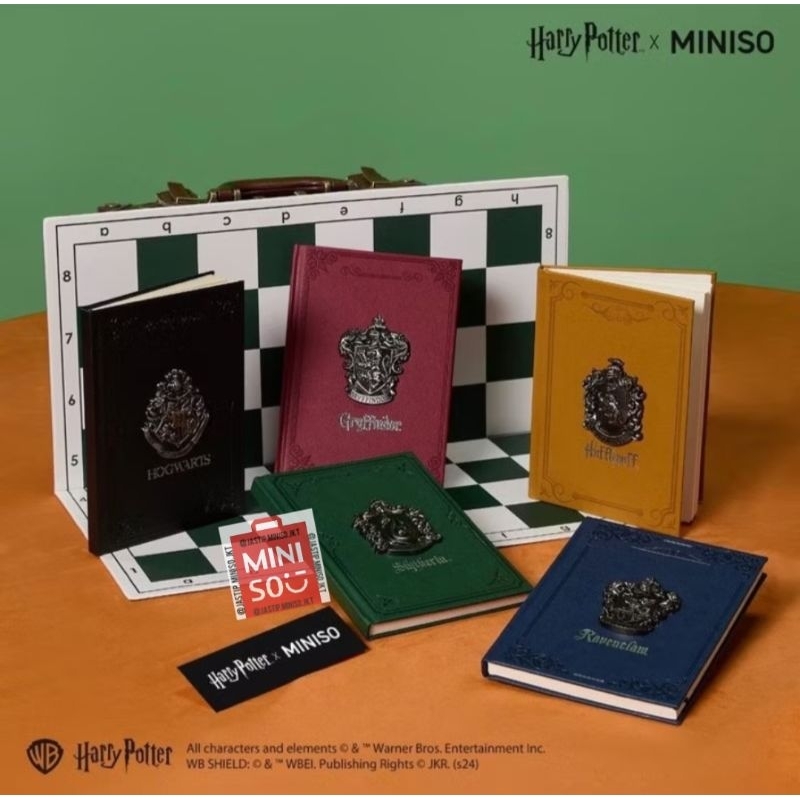 

MINISO x HARRY POTTER Embossment Hardcover Book A5 Buku HARRY POTTER Collection (96 Sheets) Gryffindor / Ravenclaw / Hufflepuff/ Slytherin / Hogwarts