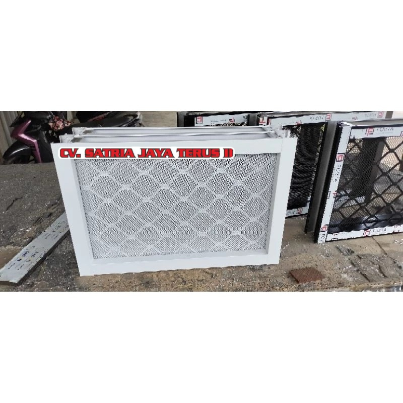 BOVEN ALUMINIUN TANPA KACA.BOUVENLIGHT.VENTILASI.KAMARMANDI.KAWATNYAMUK.40x60 free paking kayu venti