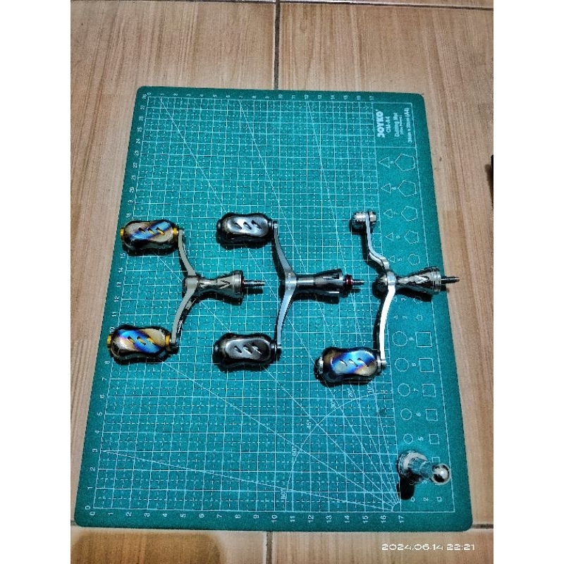 Doble handle gomexus