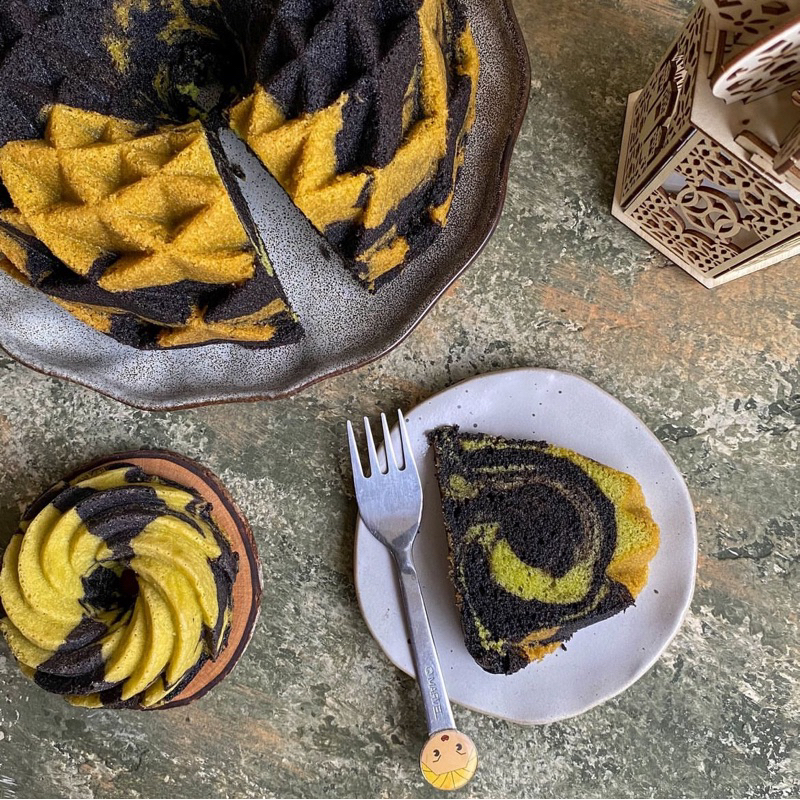 

Buttery Marble Cake