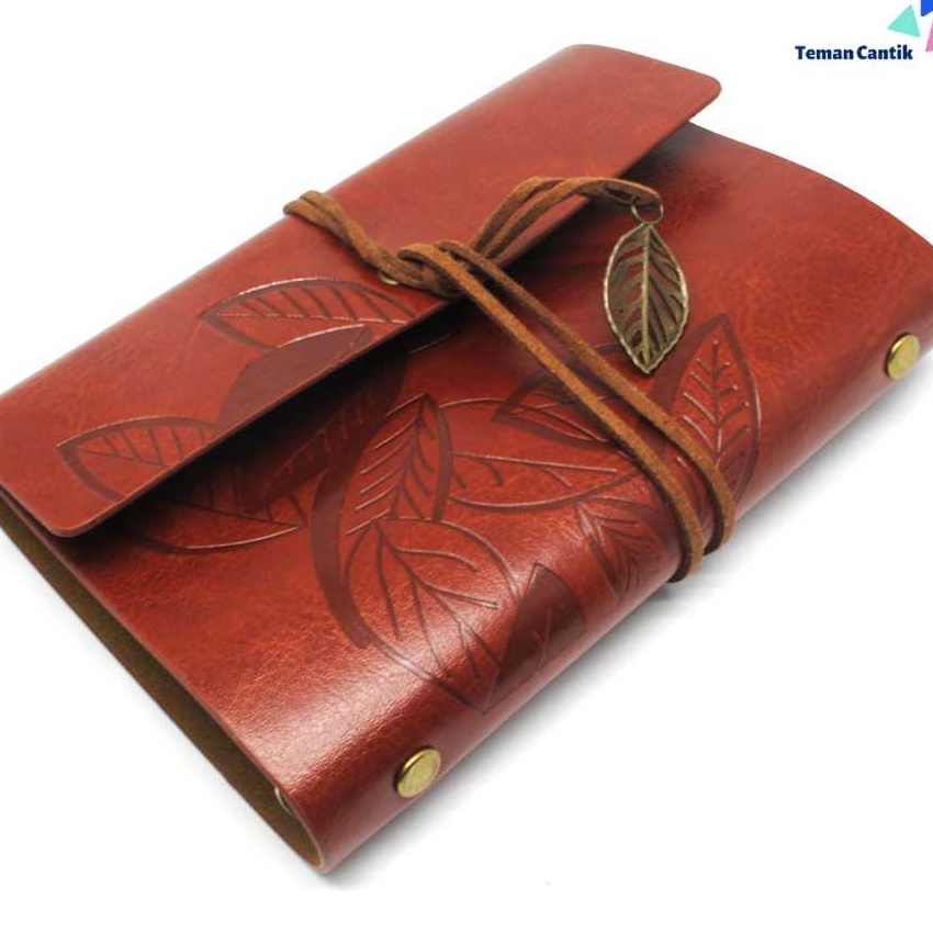 

Grosir TCDA1 PHANTACI Buku Catatan Binder Kulit Retro Leaf Kes B7 BSD666