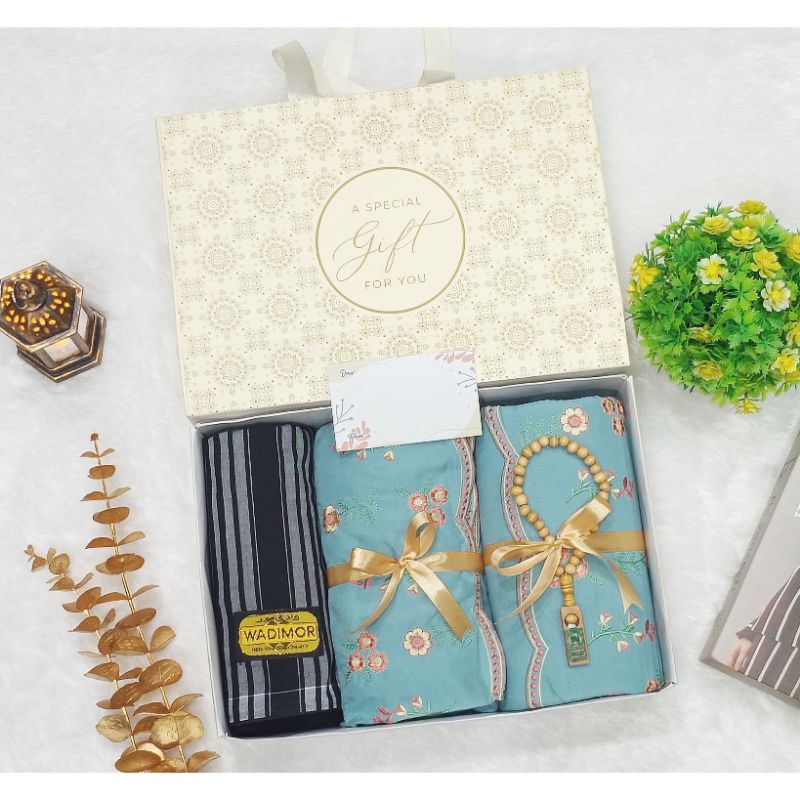 Hamper Hantaran Hadiah Gift Hari Guru Satu Set Mukena Dewasa Dan Sarung Hitam Dewasa Free Tasbih