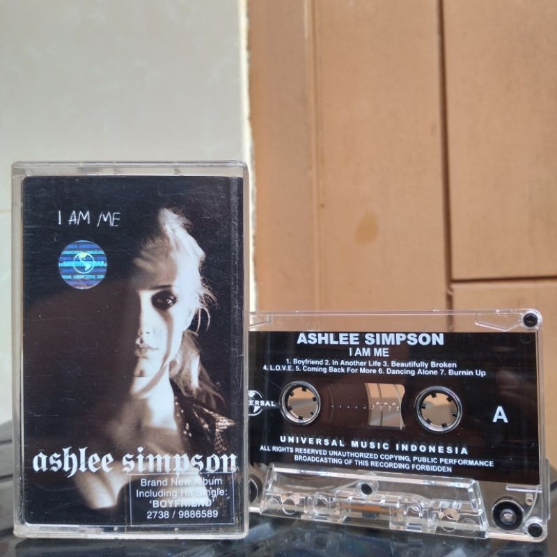 KASET PITA ASHLEE SIMPSON (I AM ME)