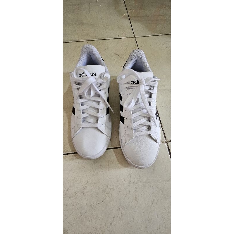 Adidas sneakers Authentic Original