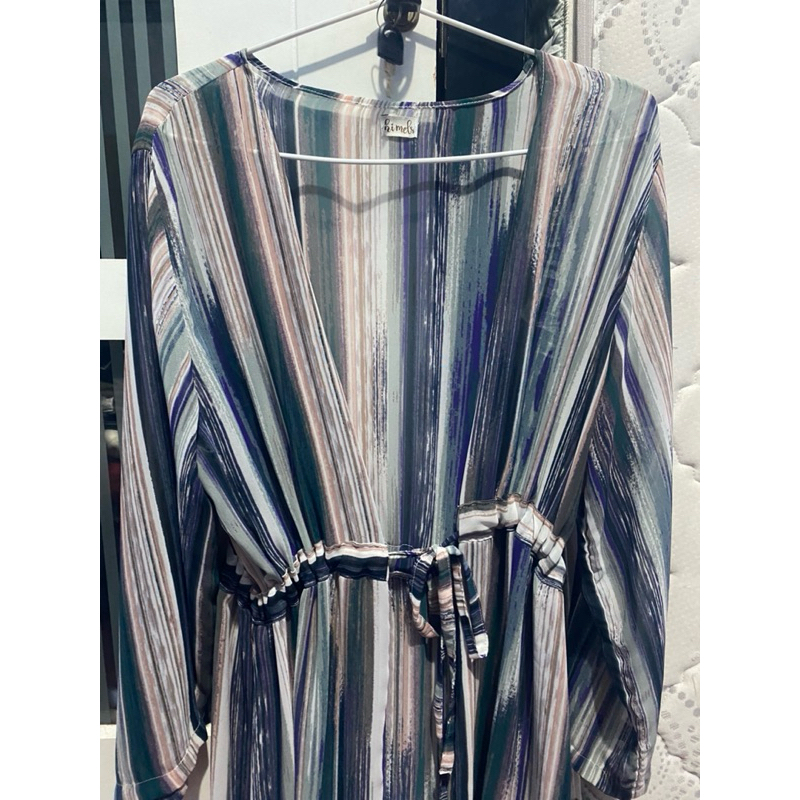 outer by himels preloved